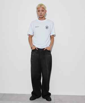 ホワイト モデル：178cm M着用