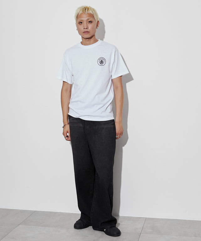 ホワイト モデル：178cm M着用