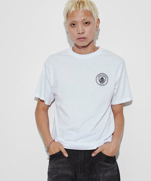 ホワイト モデル：178cm M着用