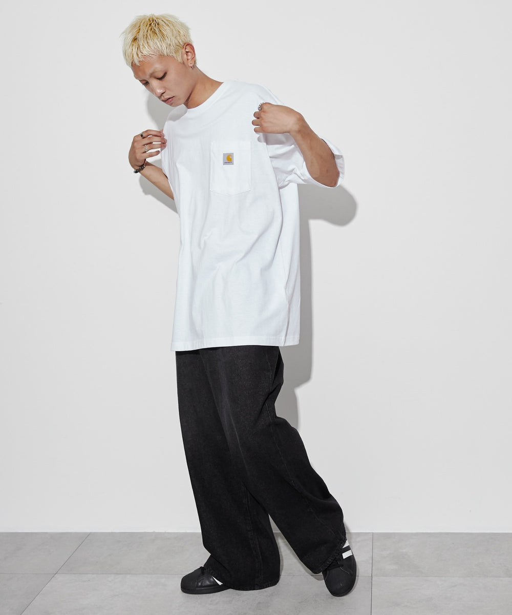 ホワイト モデル：178cm L着用