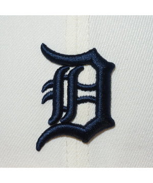 クロームホワイト／ラストオレンジ(柄3)