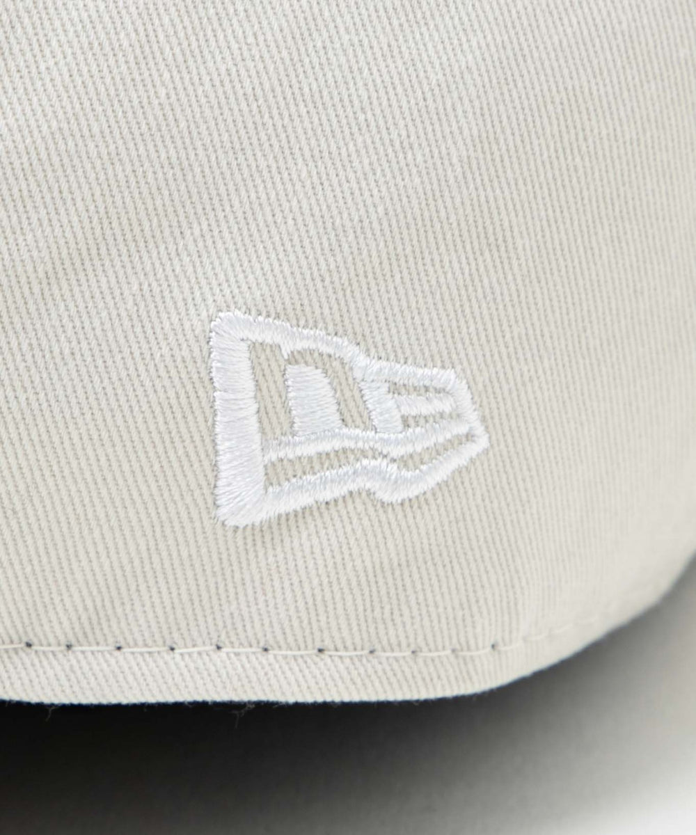 B　オフホワイト(柄1)