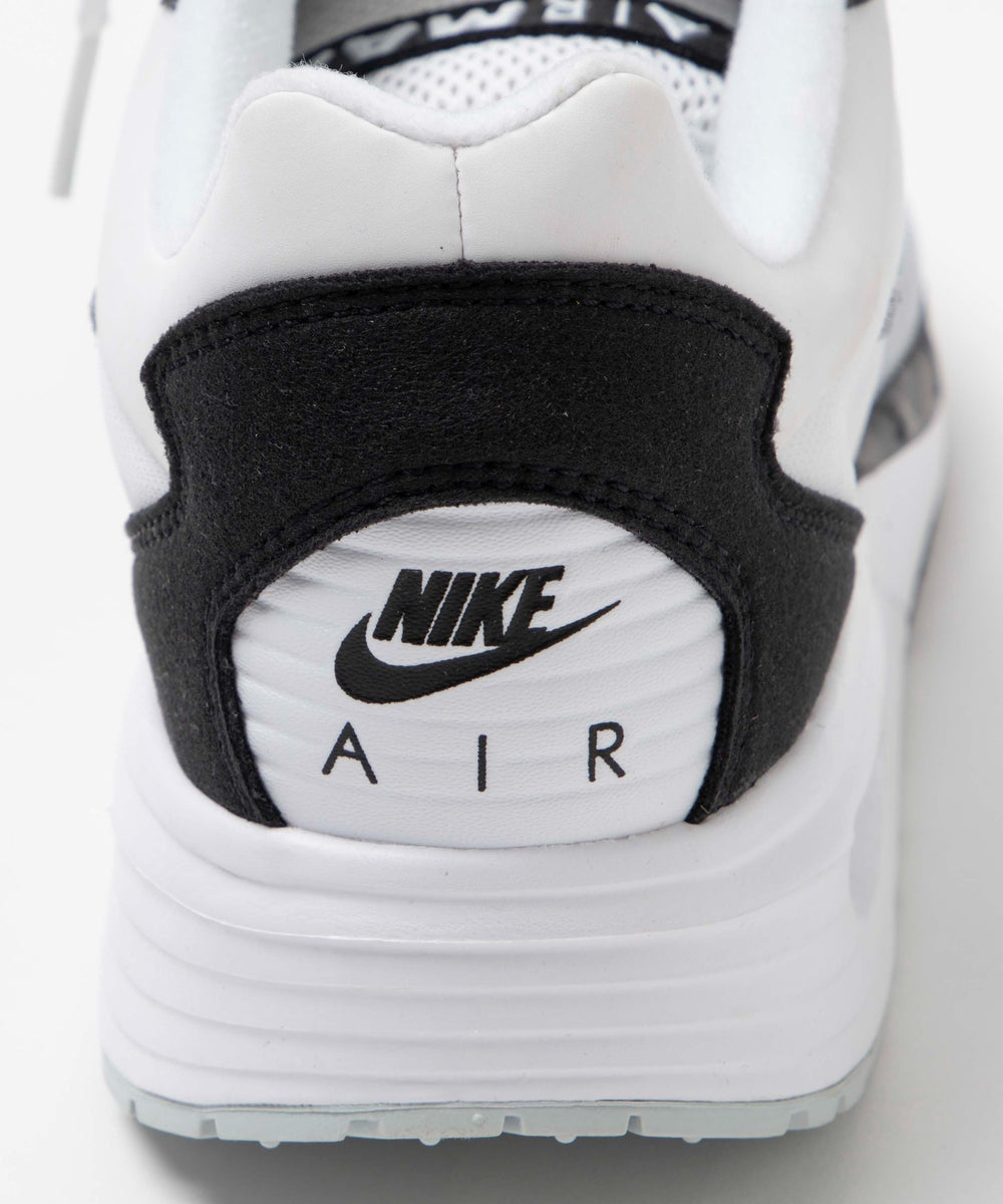 NIKE　AIR　MAX　SOLO