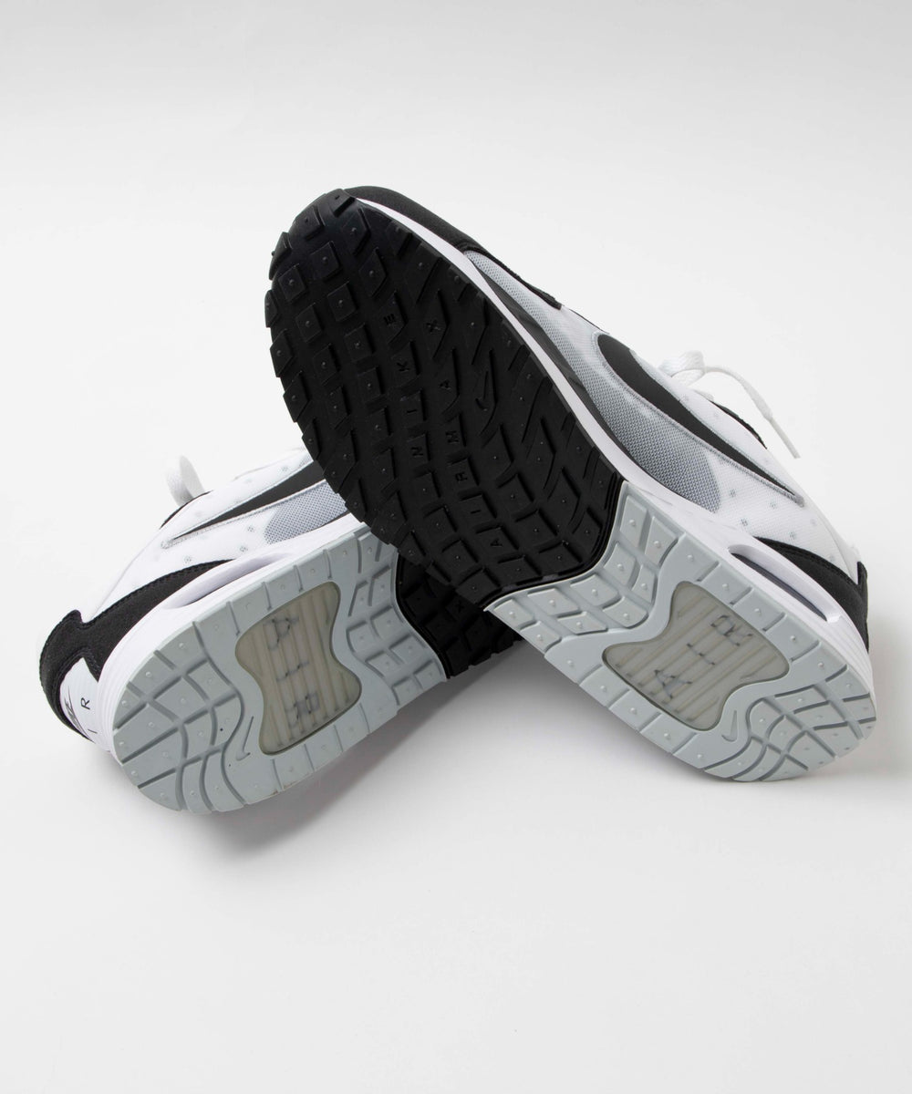 NIKE　AIR　MAX　SOLO