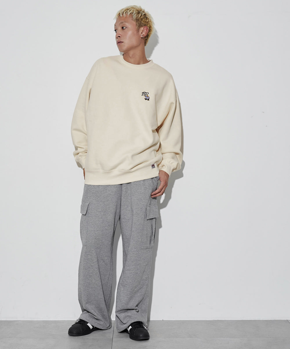 オフホワイト モデル：178cm L着用