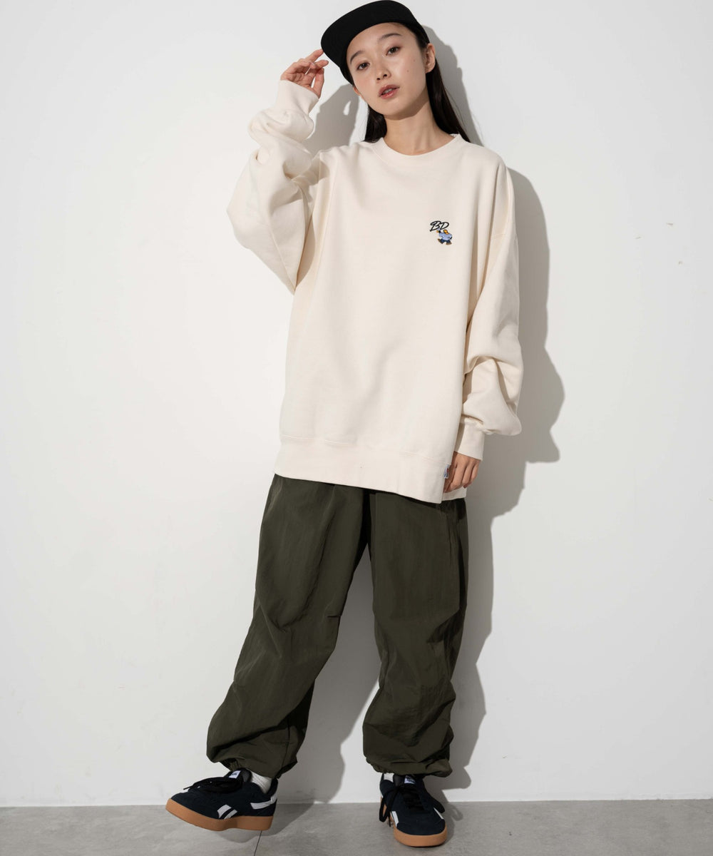 オフホワイト モデル：161cm L着用