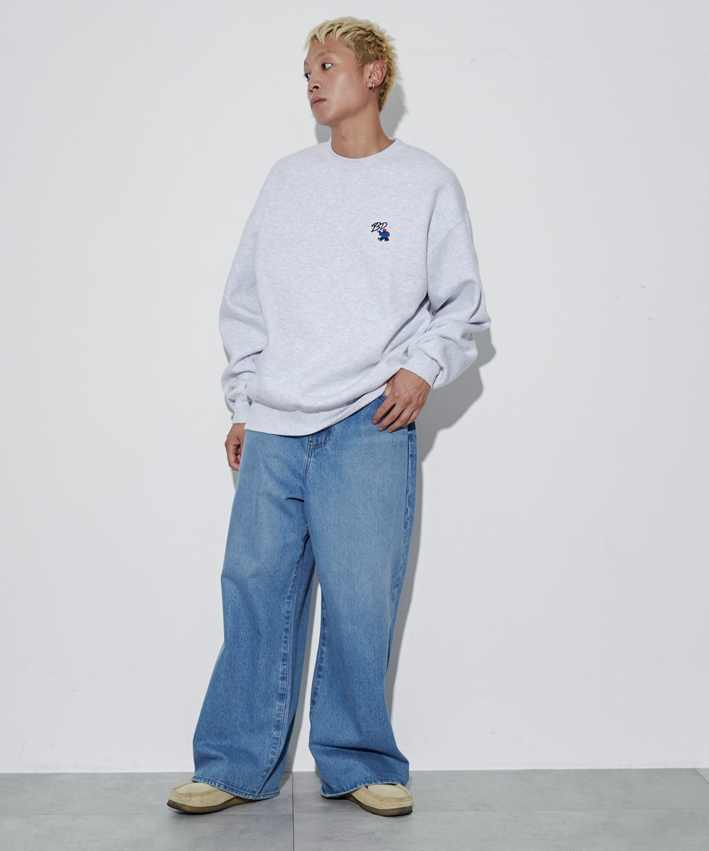 アッシュグレー モデル：178cm L着用