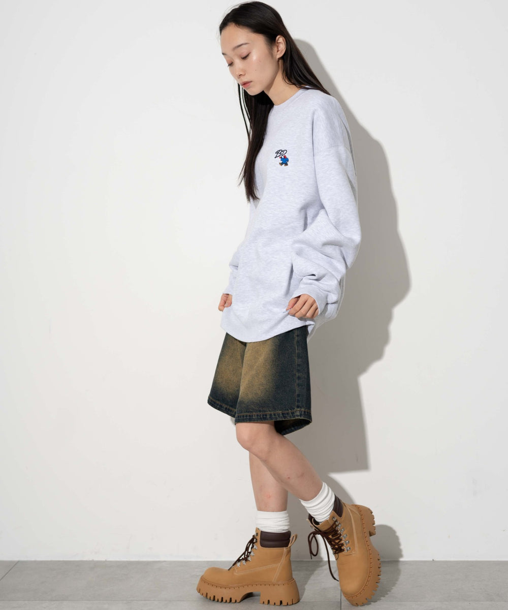 アッシュグレー モデル：161cm L着用