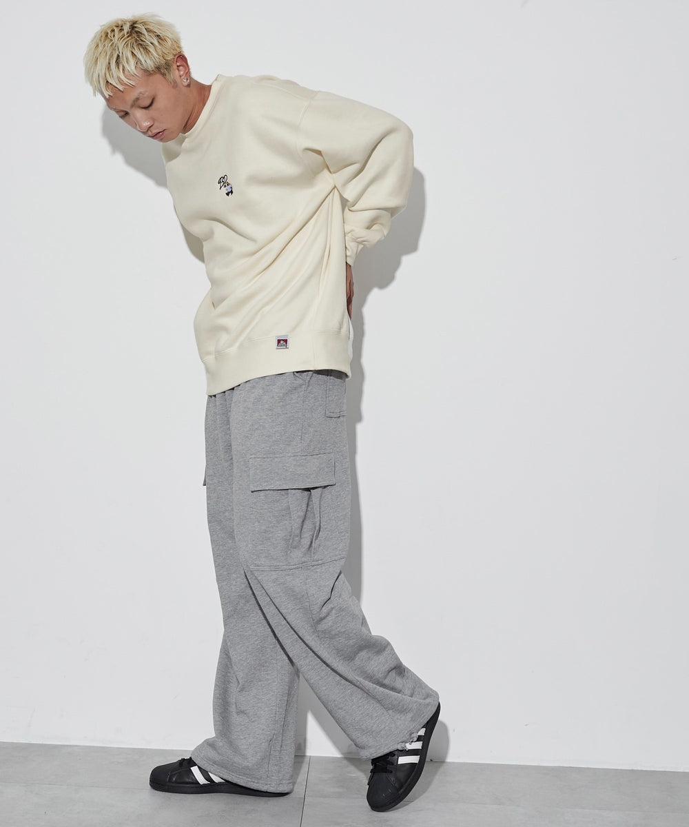 オフホワイト モデル：178cm L着用