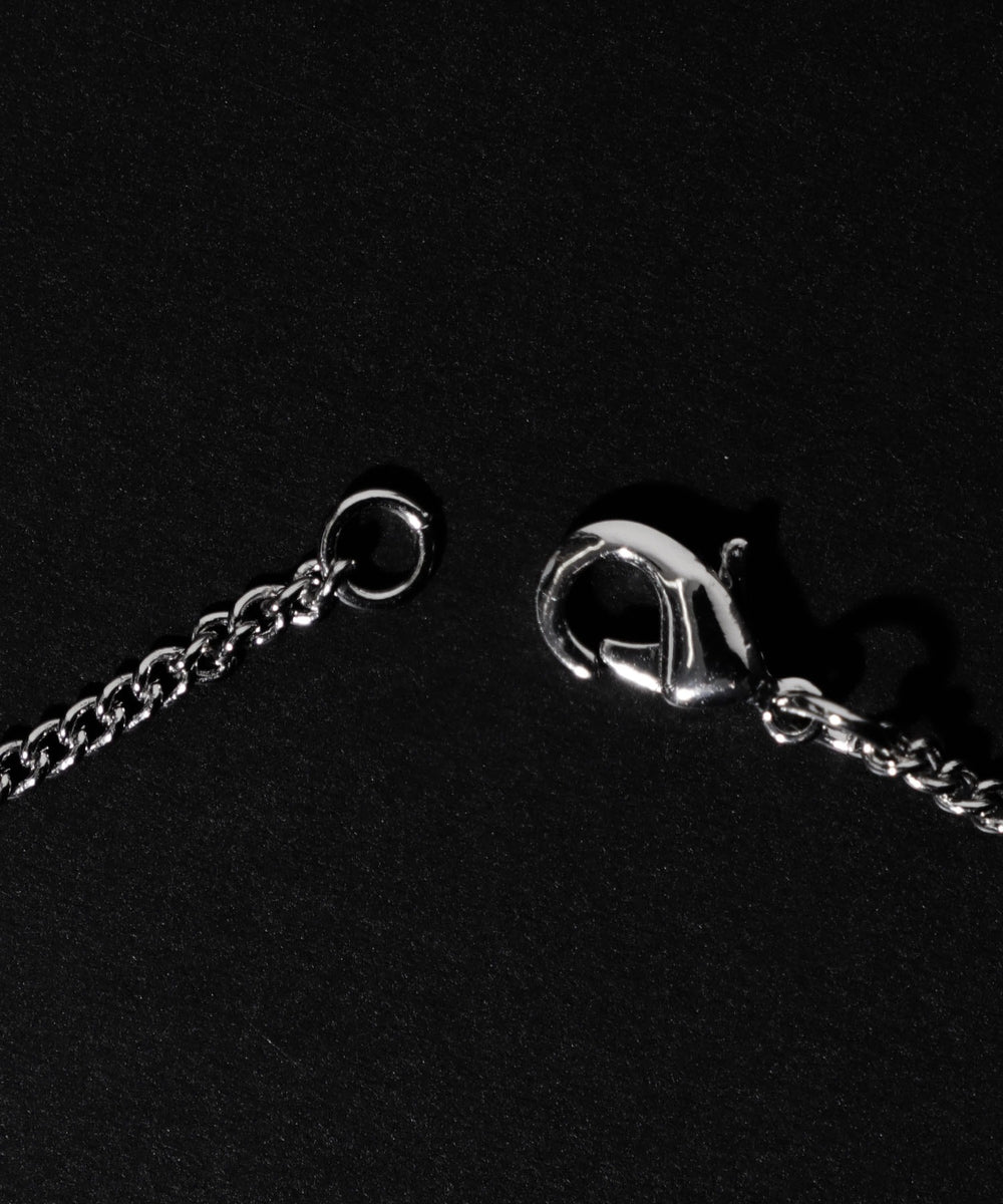 Mモチーフロングチェーンネックレス