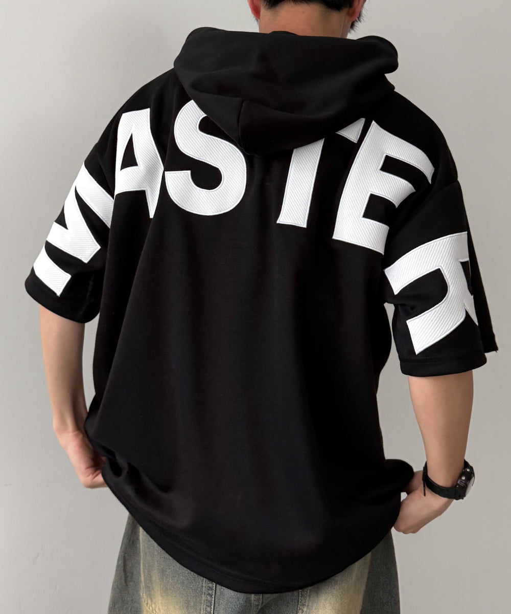 ブラック モデル：175cm L着用