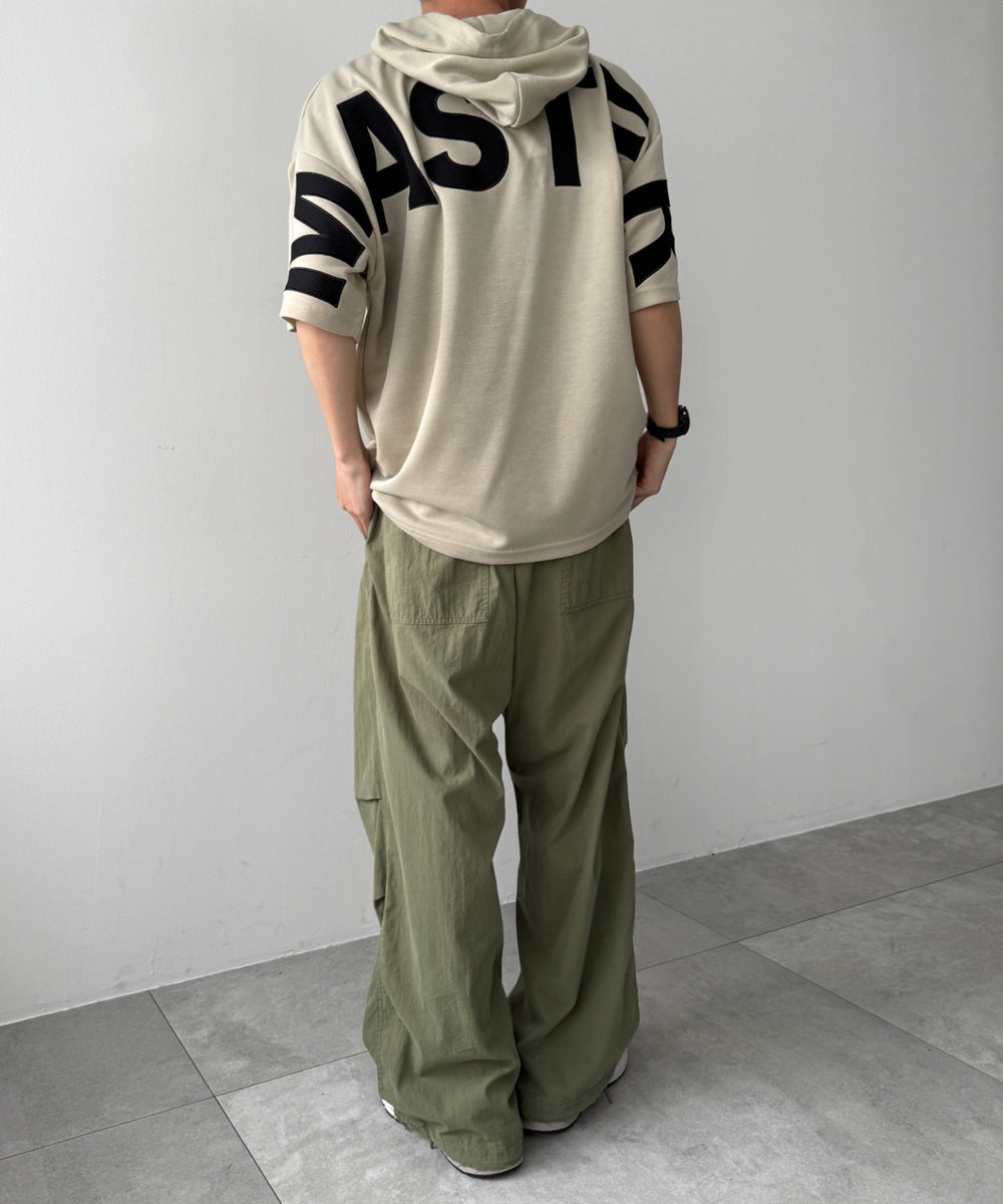 ベージュ モデル：175cm L着用