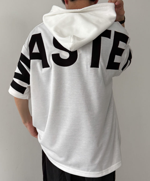 ホワイト モデル：175cm L着用