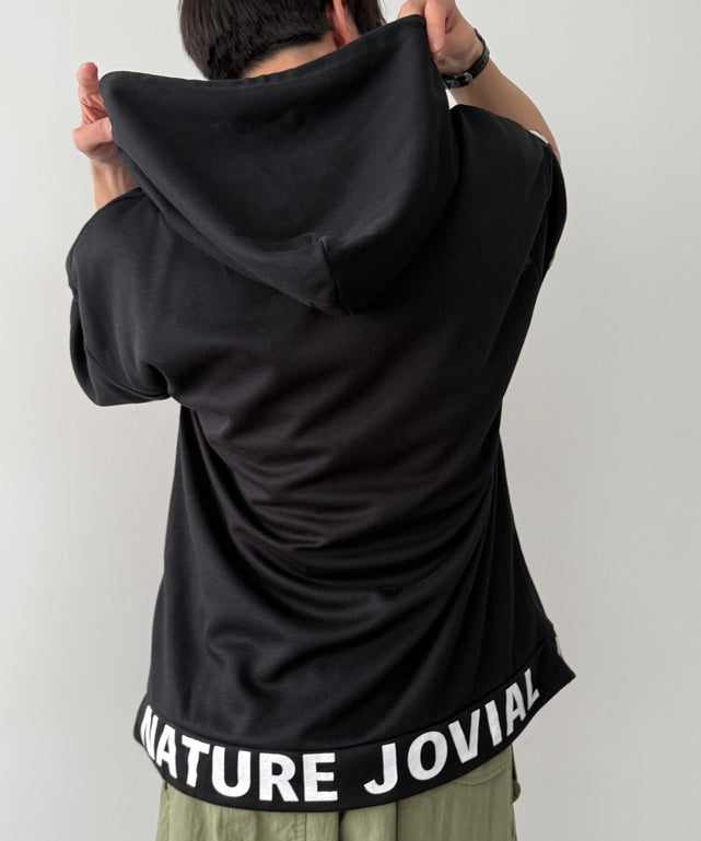 ブラック モデル：175cm L着用