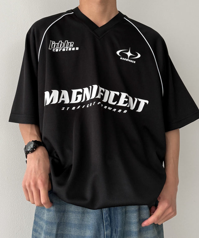 パイピングサッカーT（SS）/ブラックソノタ モデル：175cm L着用