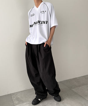 ホワイトソノタ モデル：175cm L着用