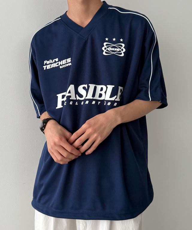 ネイビー モデル：175cm L着用