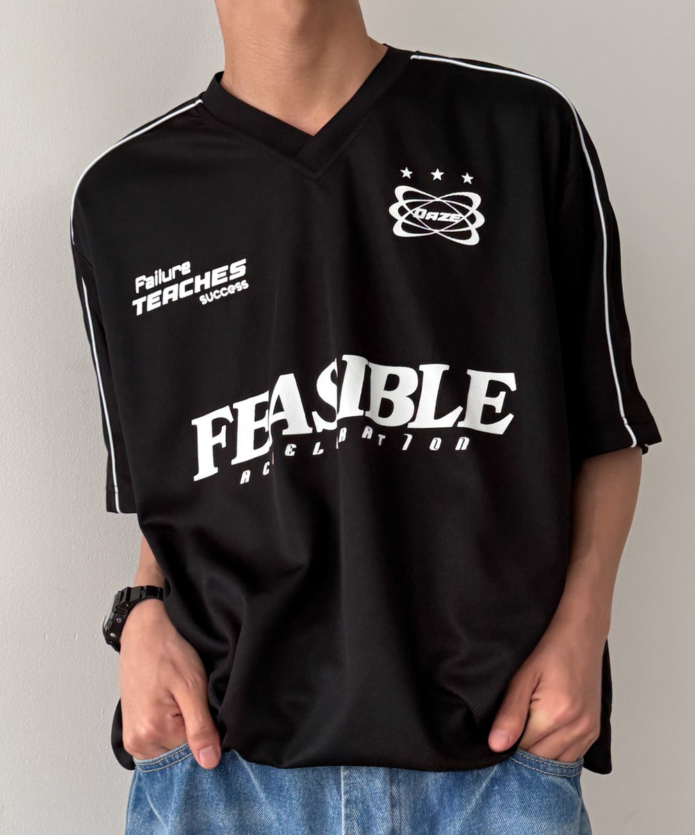 ブラック モデル：175cm L着用