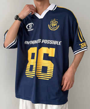 ネイビー モデル：175cm L着用