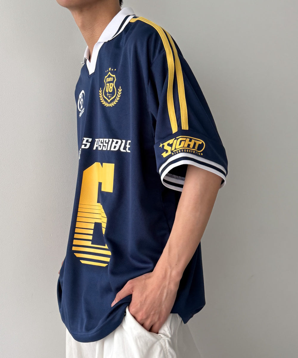 ネイビー モデル：175cm L着用