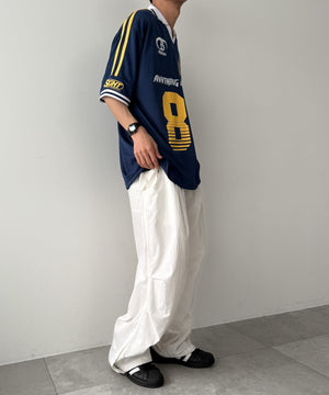 ネイビー モデル：175cm L着用