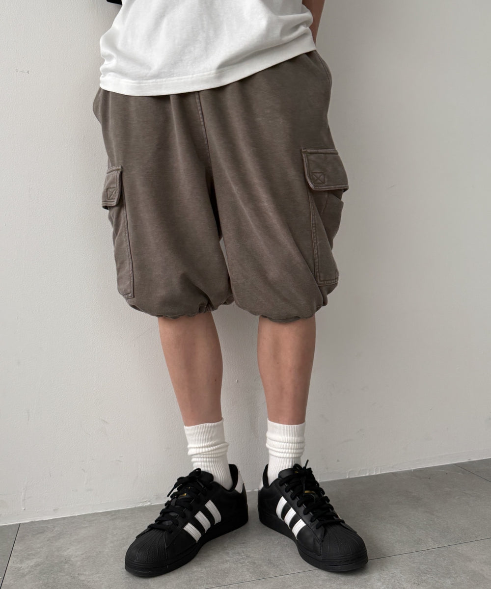 カーキ モデル：175cm L着用