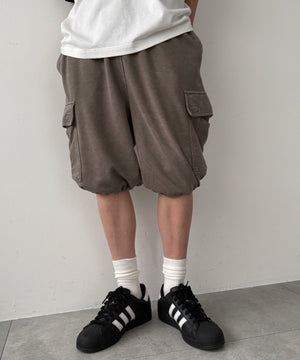 カーキ モデル：175cm L着用