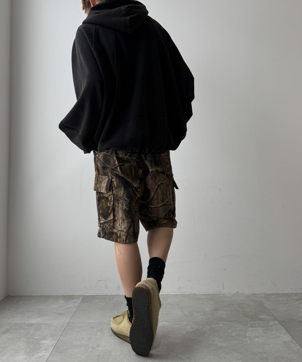 柄1 モデル：171cm L着用