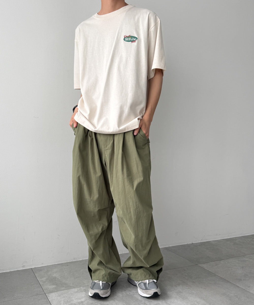 オフホワイト モデル：175cm L着用