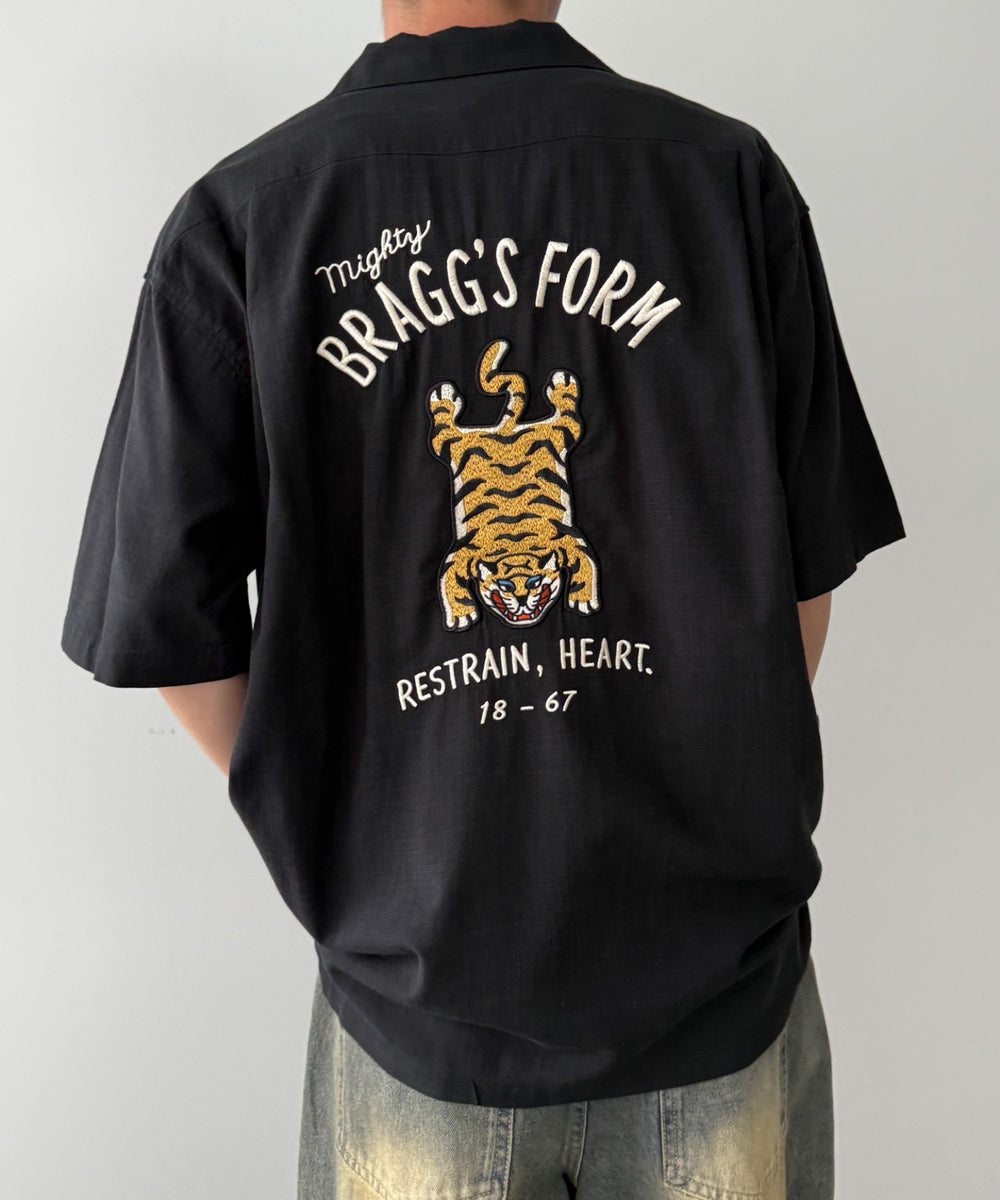 ブラック モデル：175cm L着用