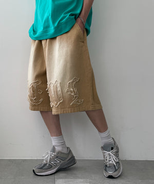 ベージュ モデル：175cm L着用