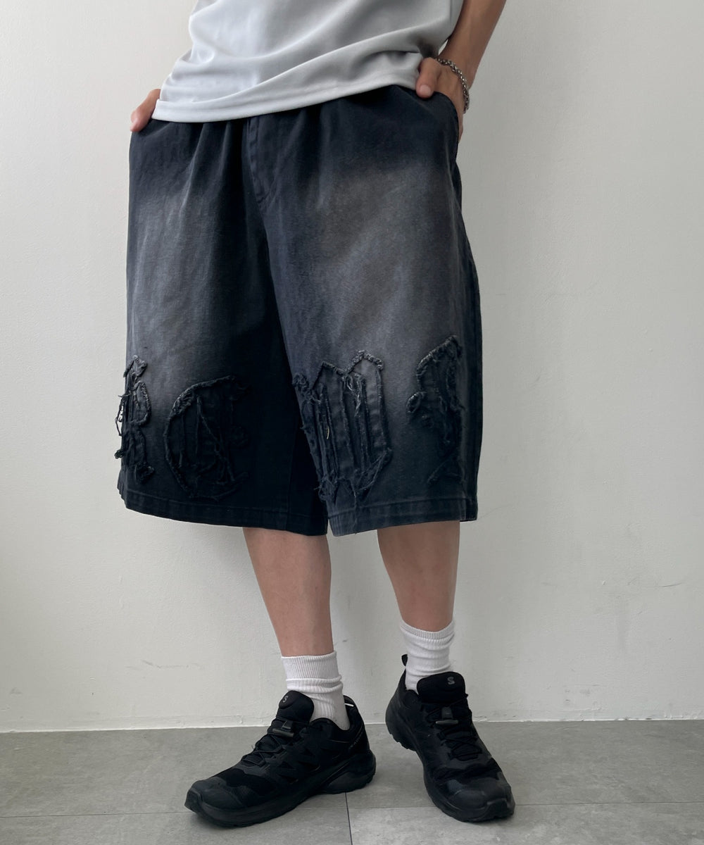 ブラック モデル：175cm L着用