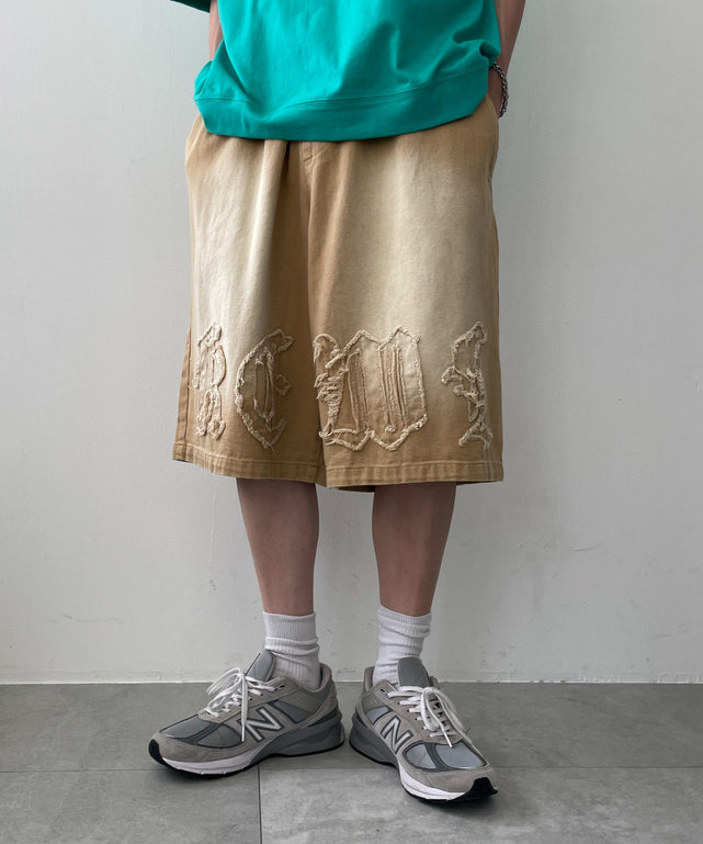 ベージュ モデル：175cm L着用