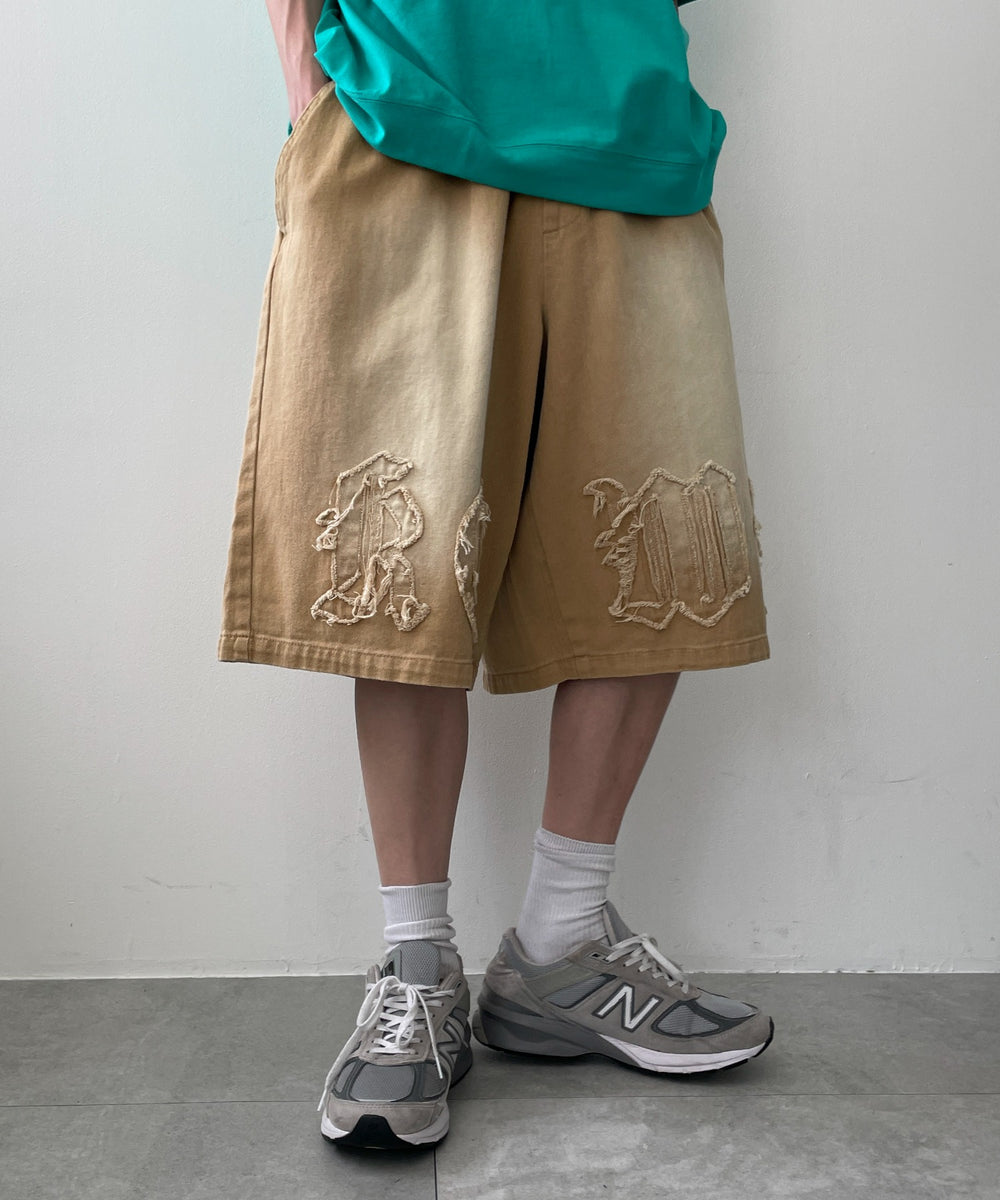 ベージュ モデル：175cm L着用