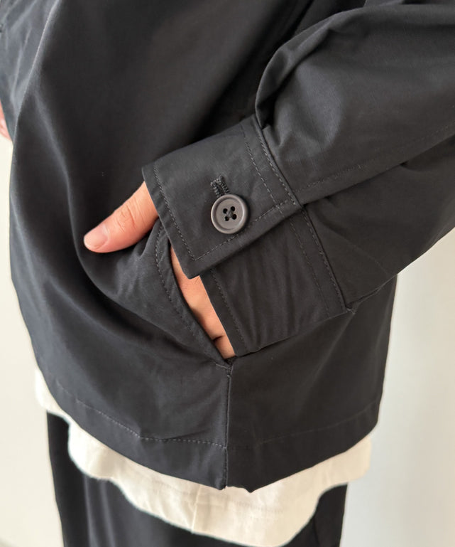 ブラック モデル：175cm L着用