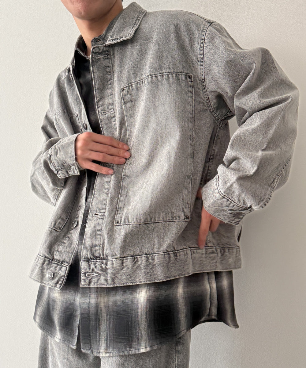 グレー モデル：175cm L着用