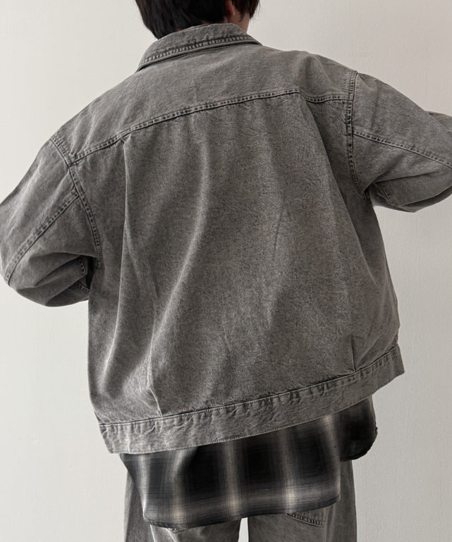 グレー モデル：175cm L着用