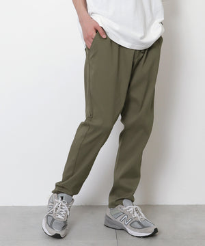 カーキ　モデル：175cm L着用