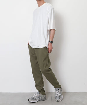 カーキ　モデル：175cm L着用