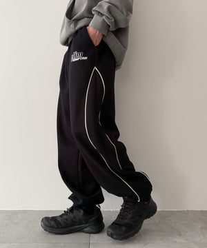 ブラック モデル：175cm L着用