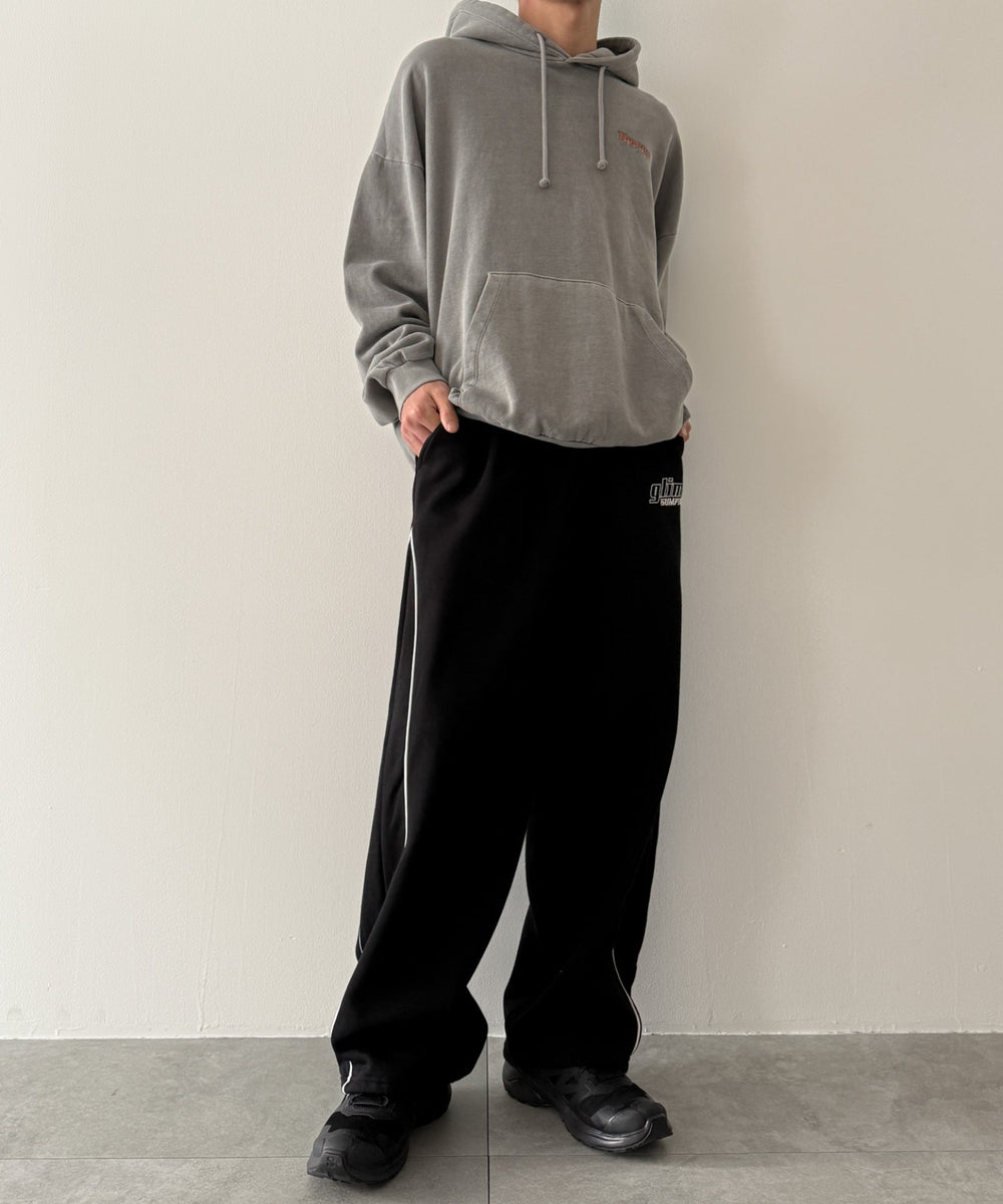 ブラック モデル：175cm L着用