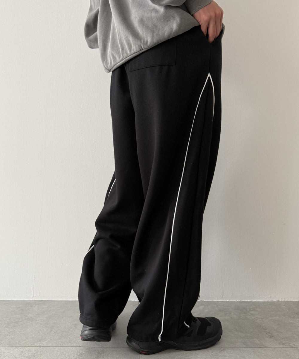 ブラック モデル：175cm L着用