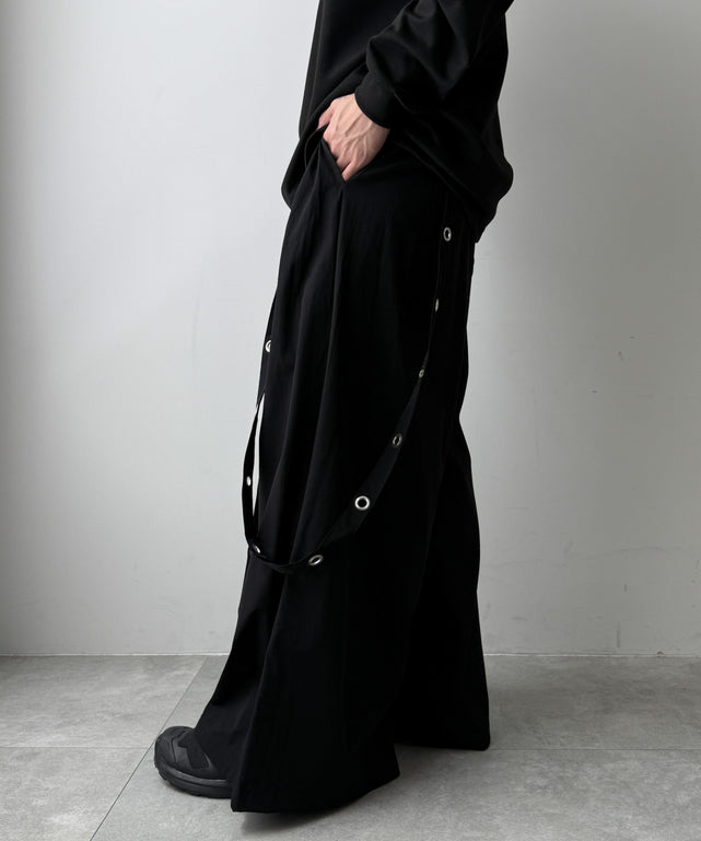 ブラック モデル：171cm L着用