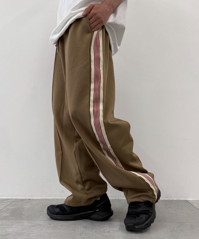 ライントラックパンツ/ベージュ モデル：175cm F着用