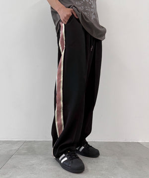 ブラック モデル：175cm F着用