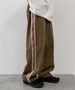 ベージュ モデル：175cm F着用