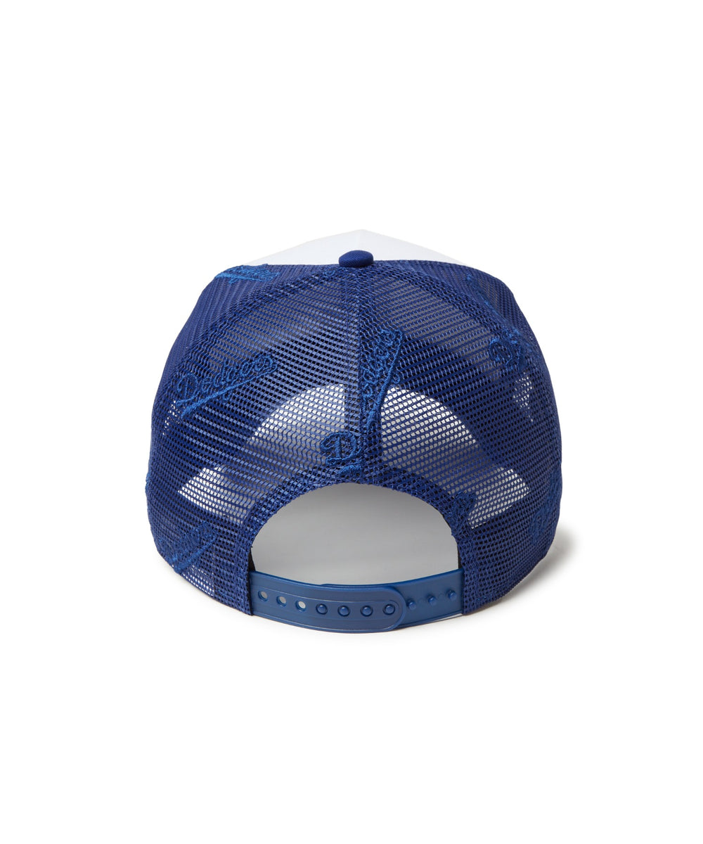 ロイヤルブルー