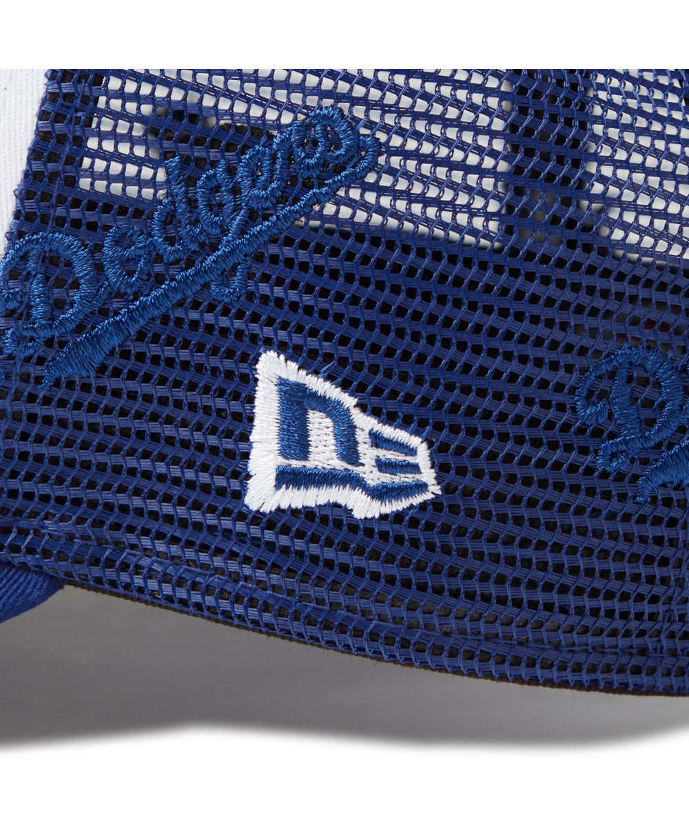 ロイヤルブルー