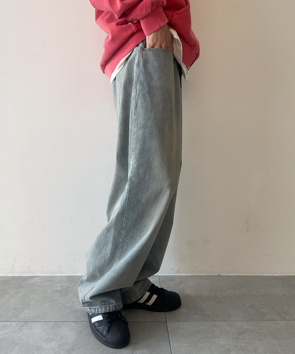 デニム淡加工 モデル：175cm L着用