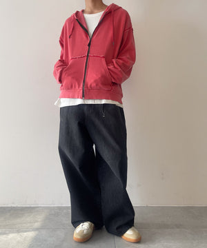 レッド モデル：175cm L着用